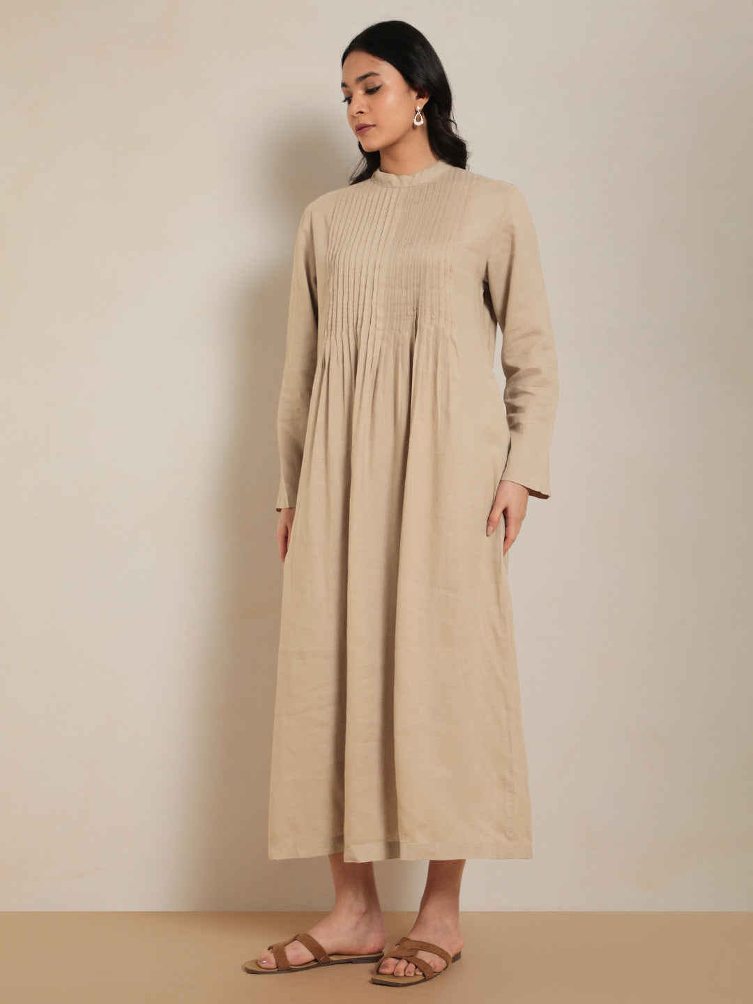 Long pure linen pleated dress in clam shell – side view